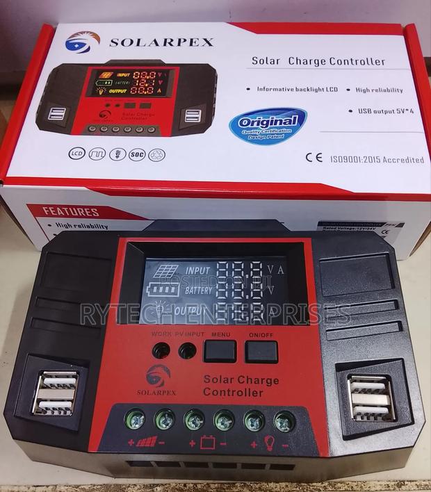 Solar Charge Controller 20a - main view