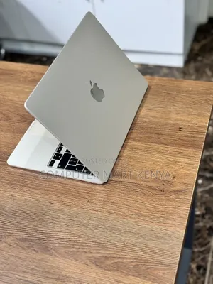 Laptop Apple MacBook Air 2023 M2 16GB Apple M2 SSD 256GB