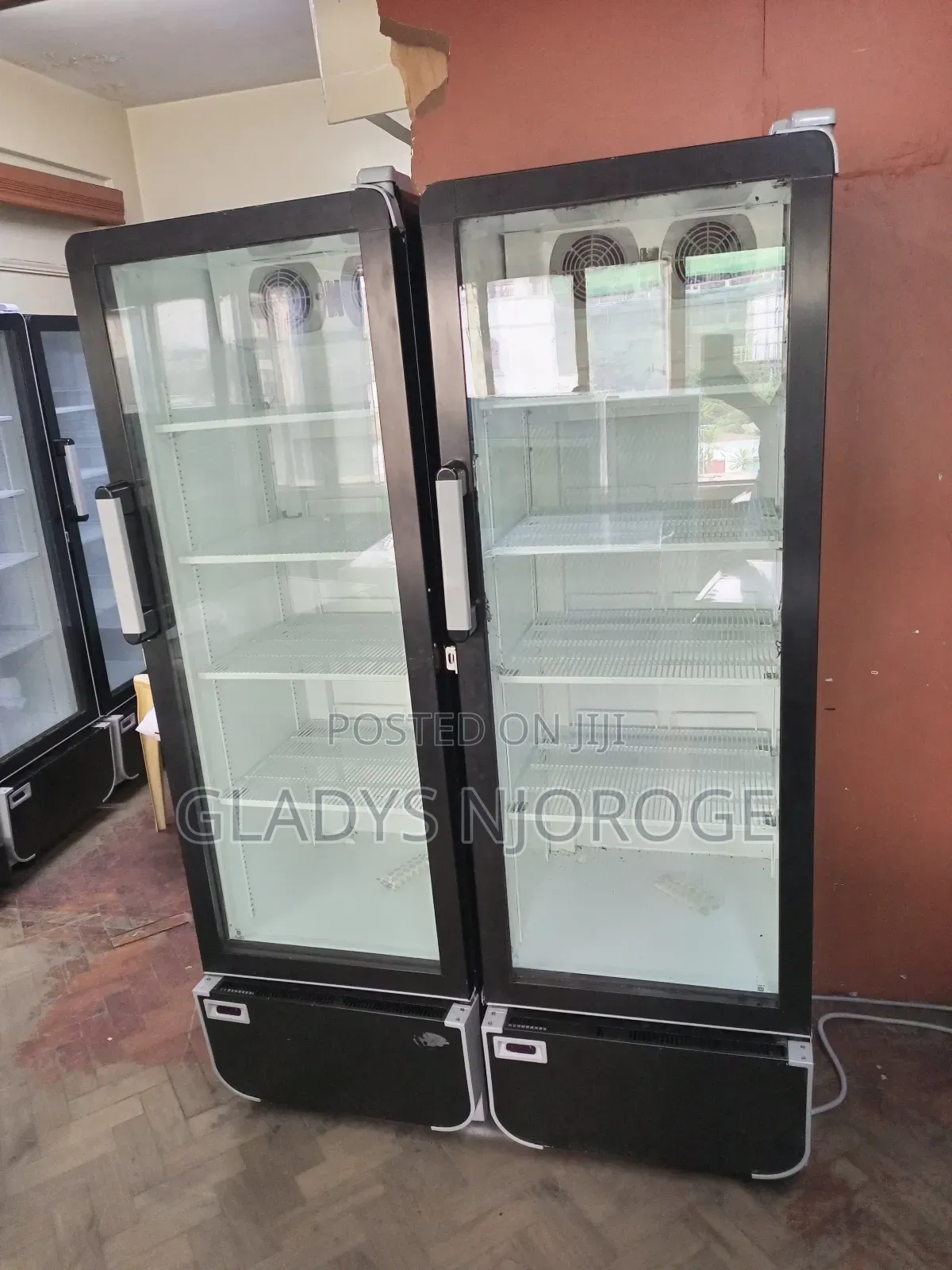 Realiable Chiller 400l ( Good Working Condition)