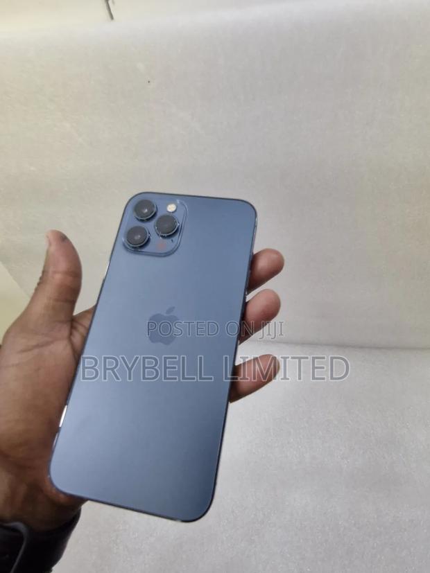 Apple iPhone 12 Pro Max 128 GB Blue - main view