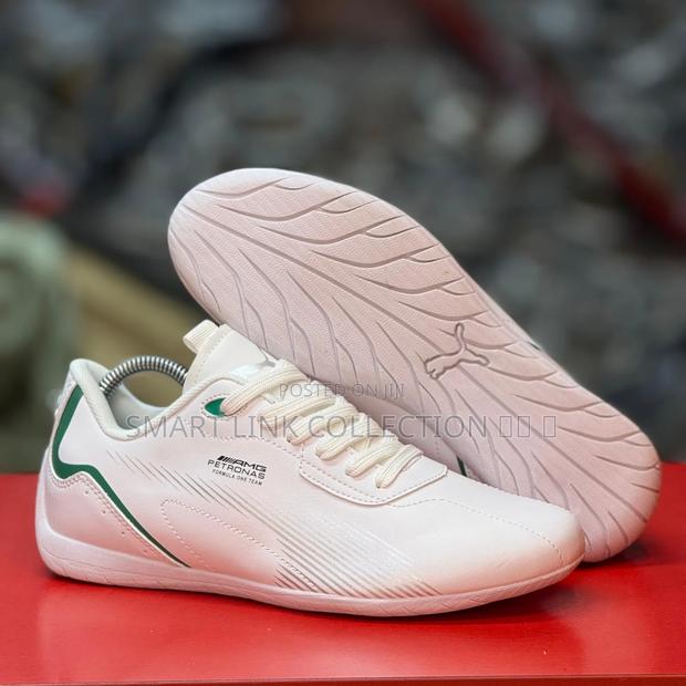 Petronas Sneakers - thumbnail 2