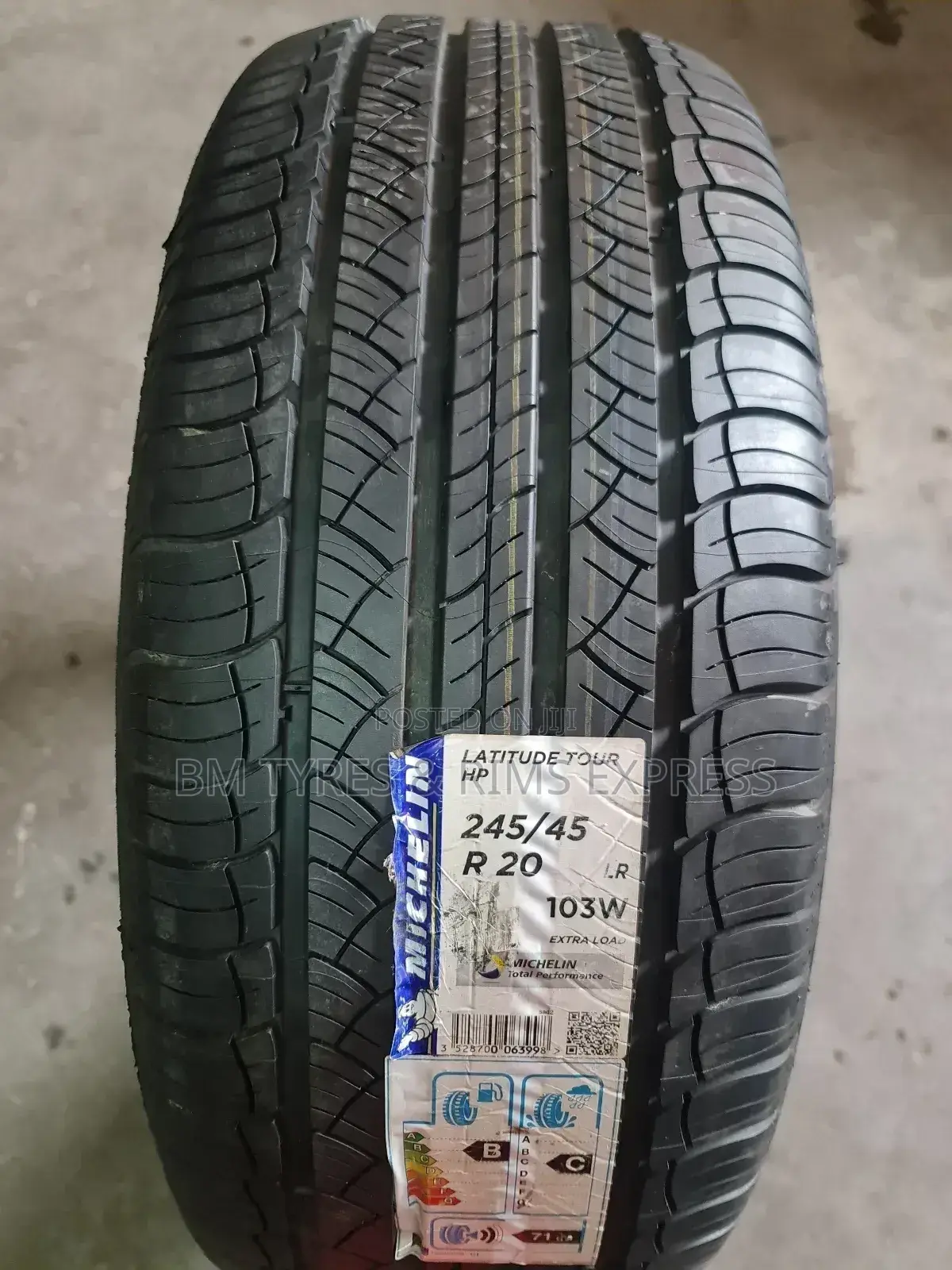 245 /45 R20 Michelin