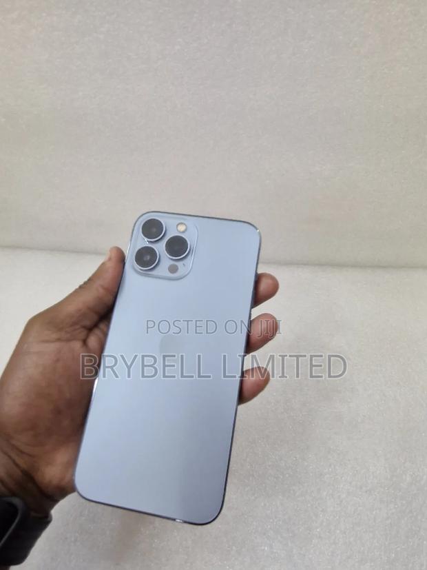 Apple iPhone 13 Pro Max 128 GB Blue - main view