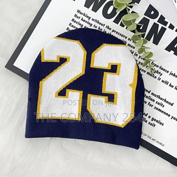 23 Number Pattern Casual Versatile Knitted Winter Beanie Hat - thumbnail 2