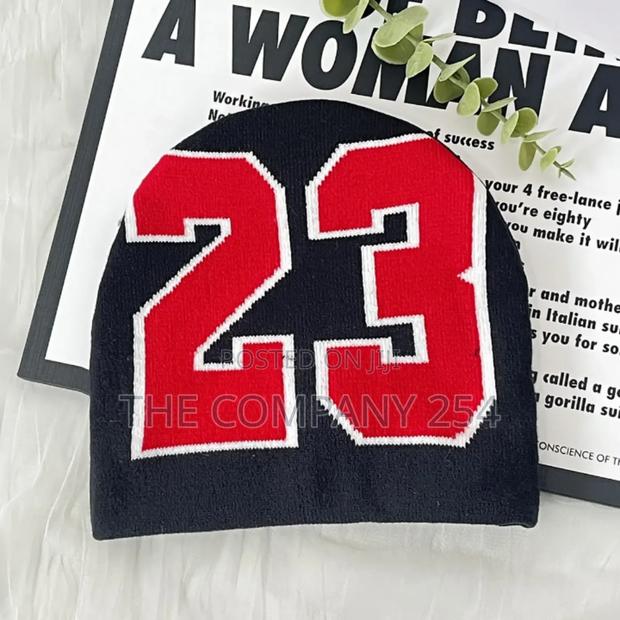 23 Number Pattern Casual Versatile Knitted Winter Beanie Hat - thumbnail 3