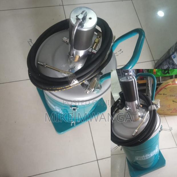 Pneumatic Air Grease Pump - main view