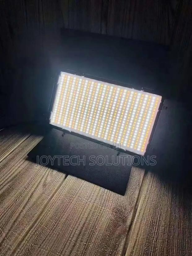 Video Light With a Tripod Stand Led 600 Pro - thumbnail 2