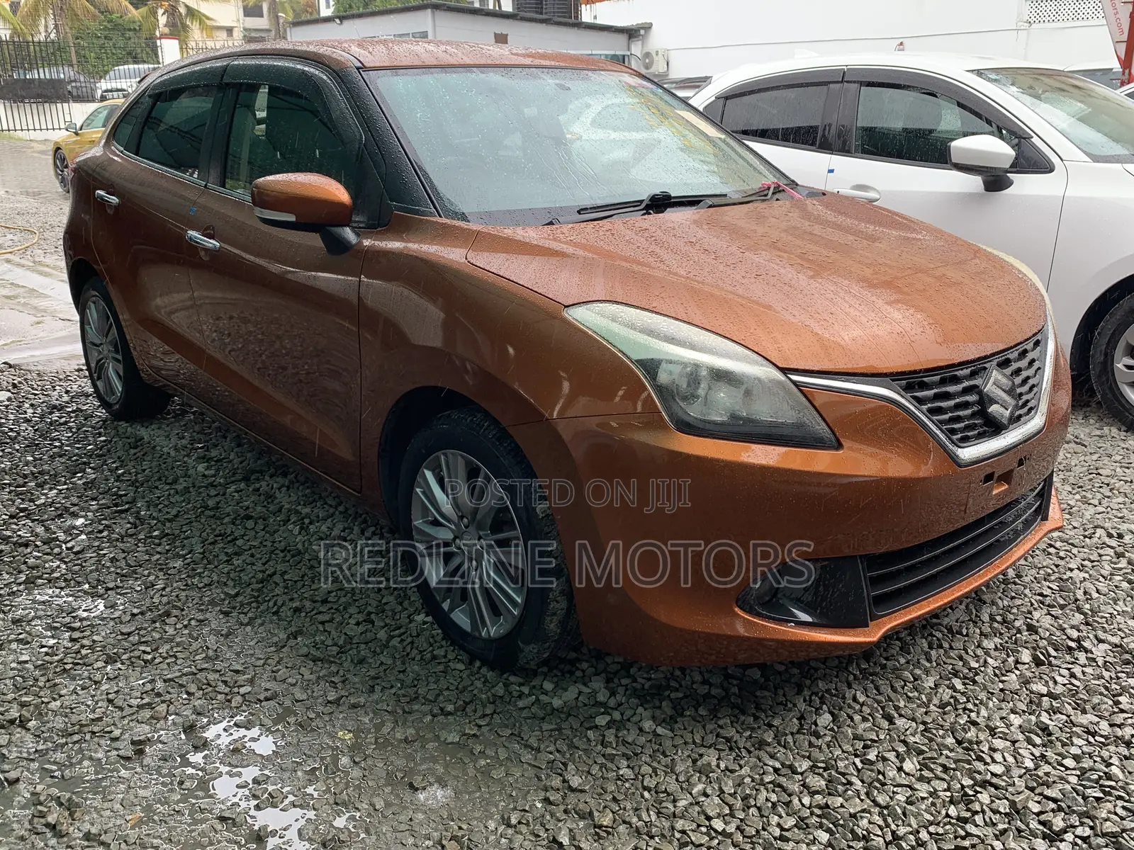 Suzuki Baleno 2018 Orange