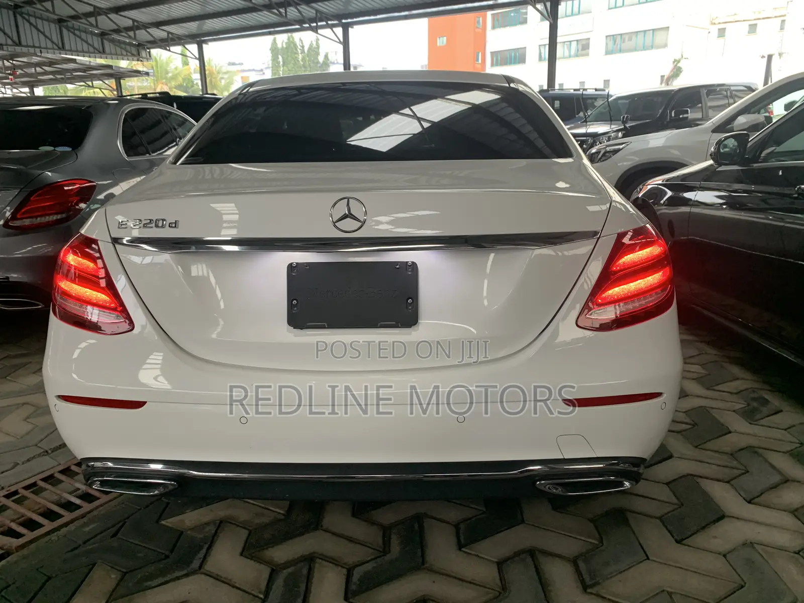 Mercedes-Benz E220 2018 Pearl