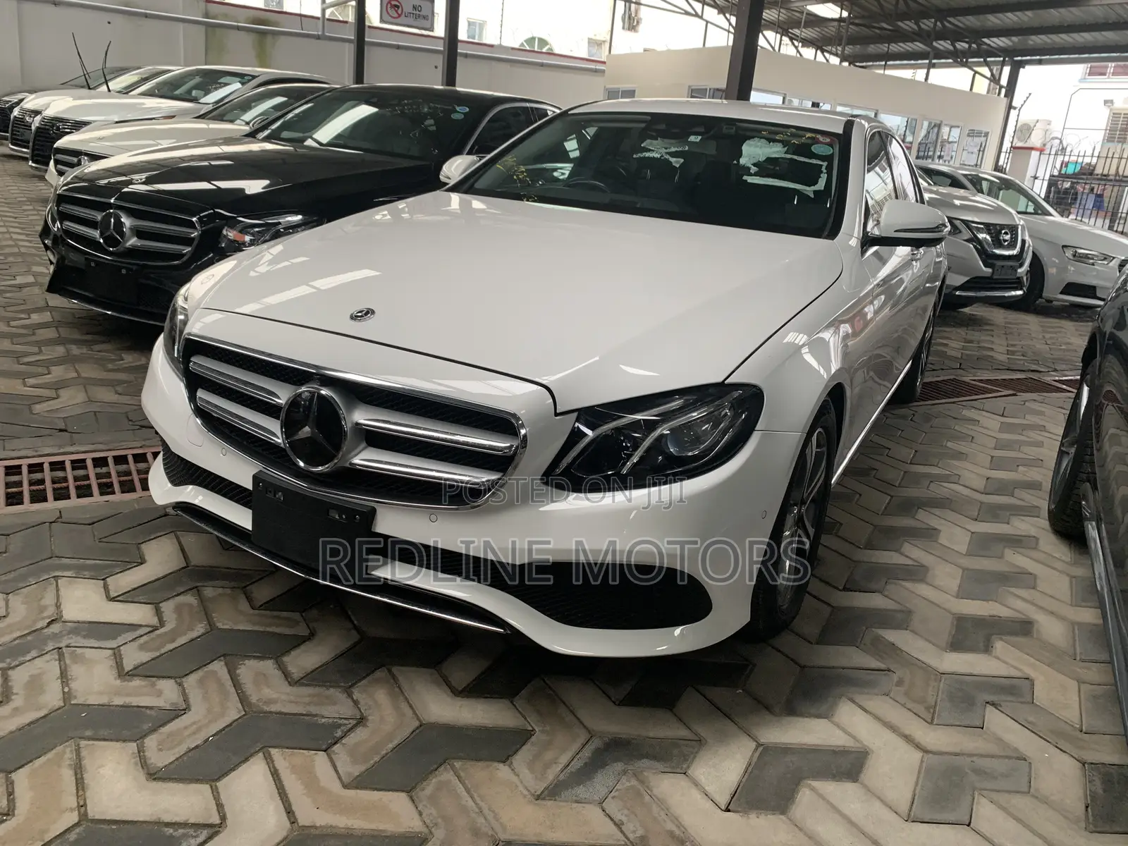 Mercedes-Benz E220 2018 Pearl