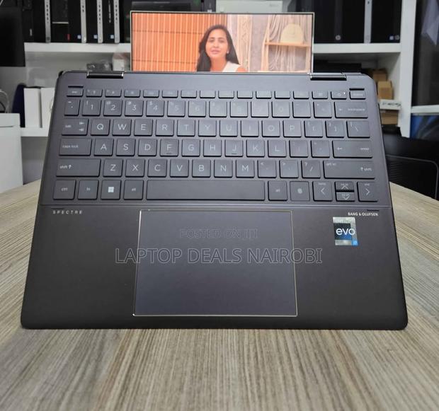 Laptop HP Spectre 14 16GB Intel Core I7 SSD 512GB - thumbnail 3