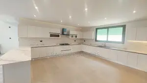 5bdrm Townhouse/Terrace in Lavington for sale