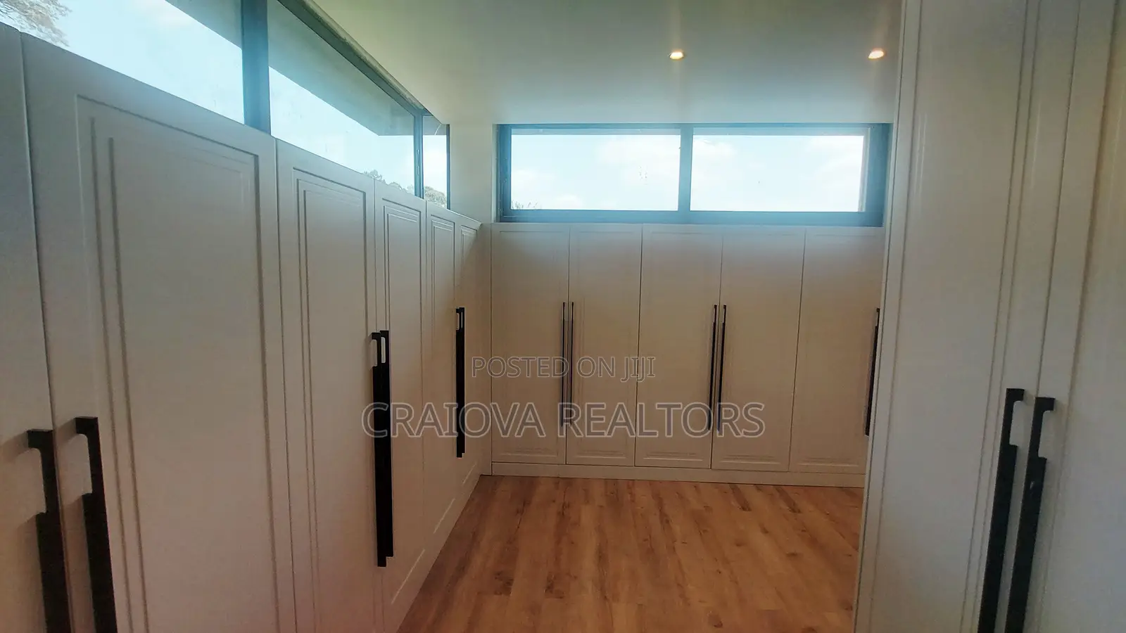 5bdrm Townhouse/Terrace in Lavington for sale