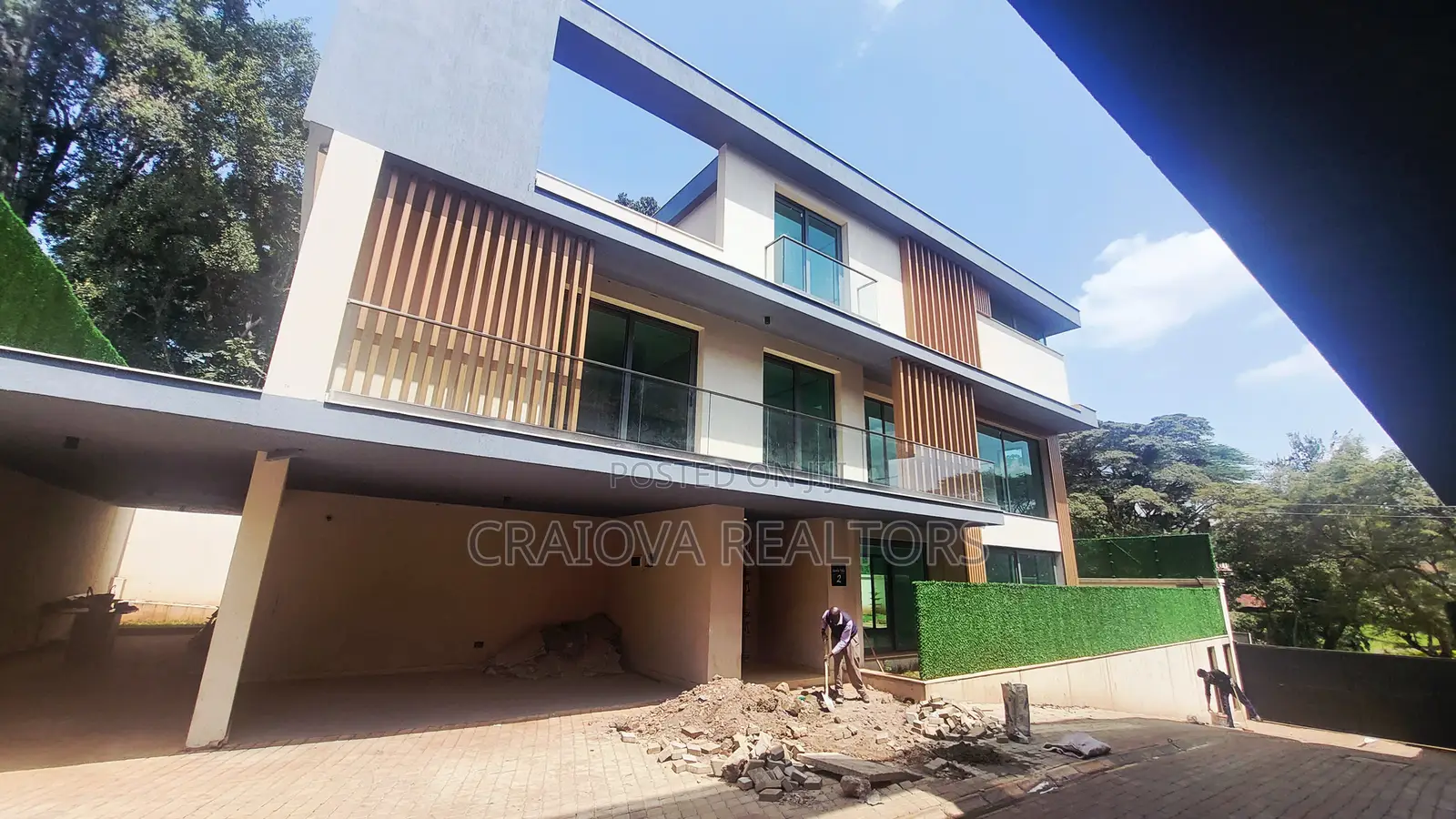 5bdrm Townhouse/Terrace in Lavington for sale