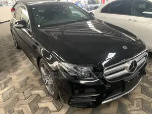 Mercedes-Benz E200 2018 Black