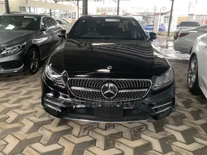 Mercedes-Benz E300 2018 Black