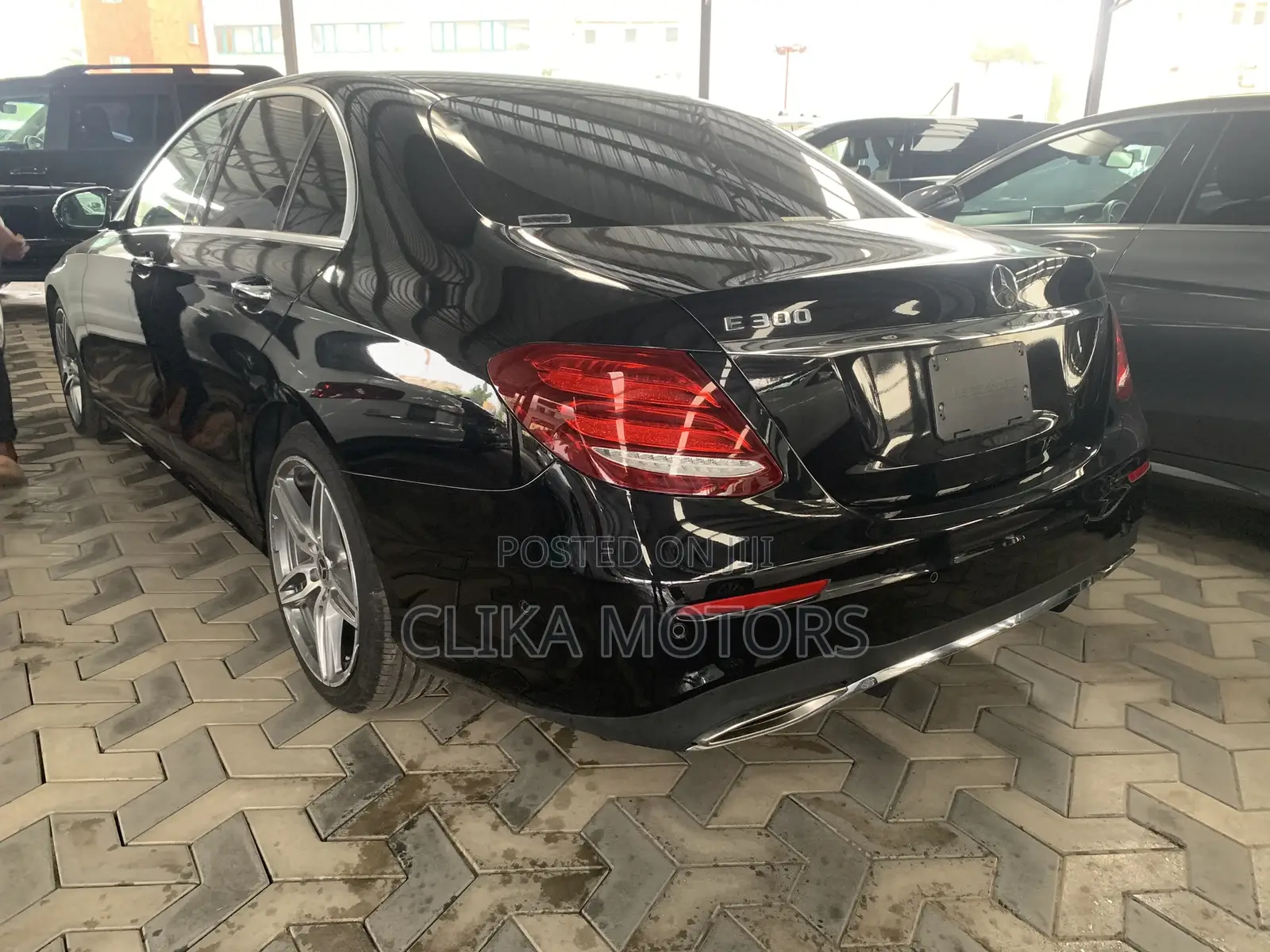 Mercedes-Benz E300 2018 Black