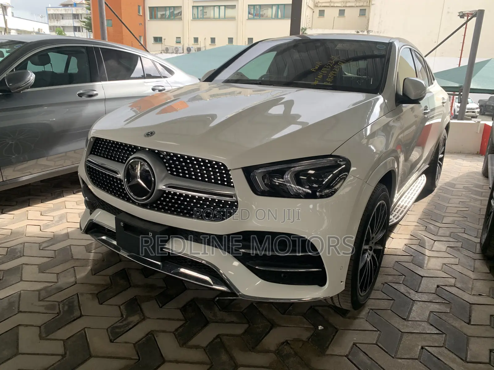 Mercedes-Benz GLE-Class GLE 400d 4MATIC 2019 White