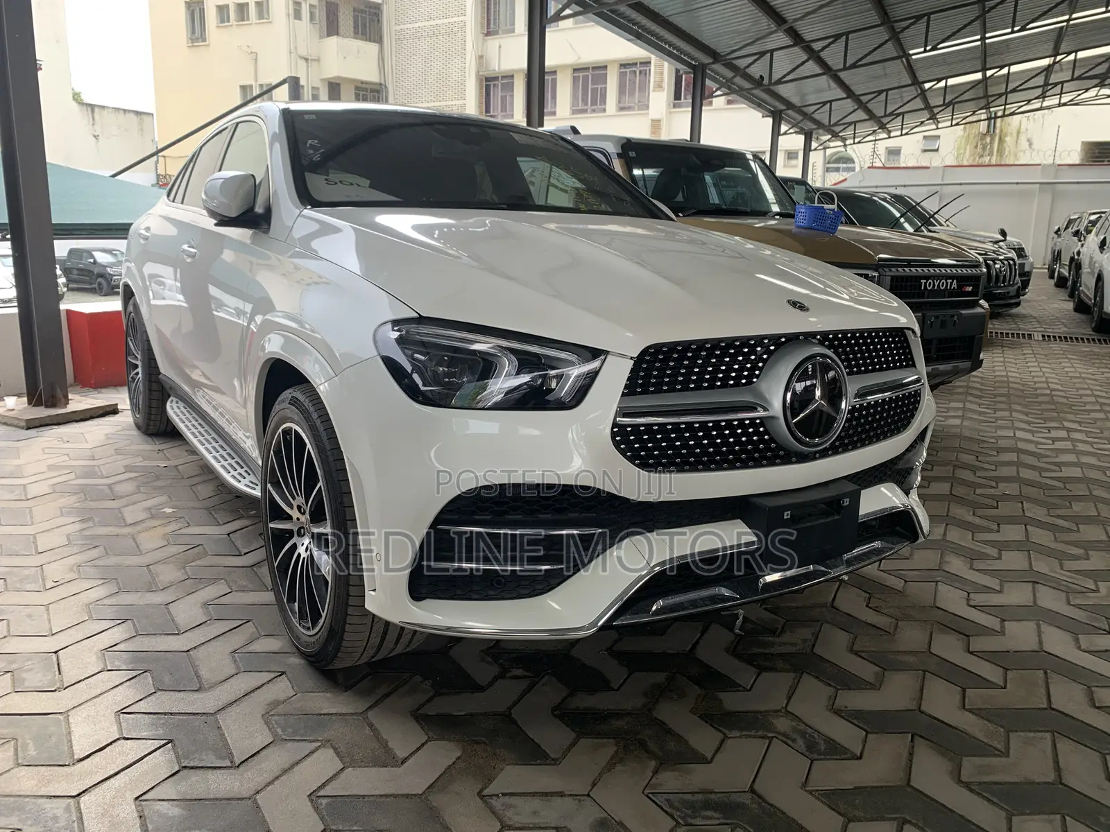 Mercedes-Benz GLE-Class GLE 400d 4MATIC 2019 White