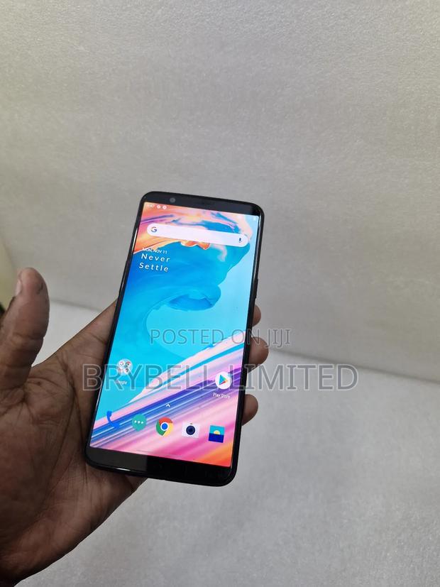 OnePlus 5T 64 GB Black - main view