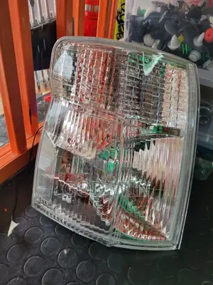 Corner Lights Lamp Nissan E 25 Navara