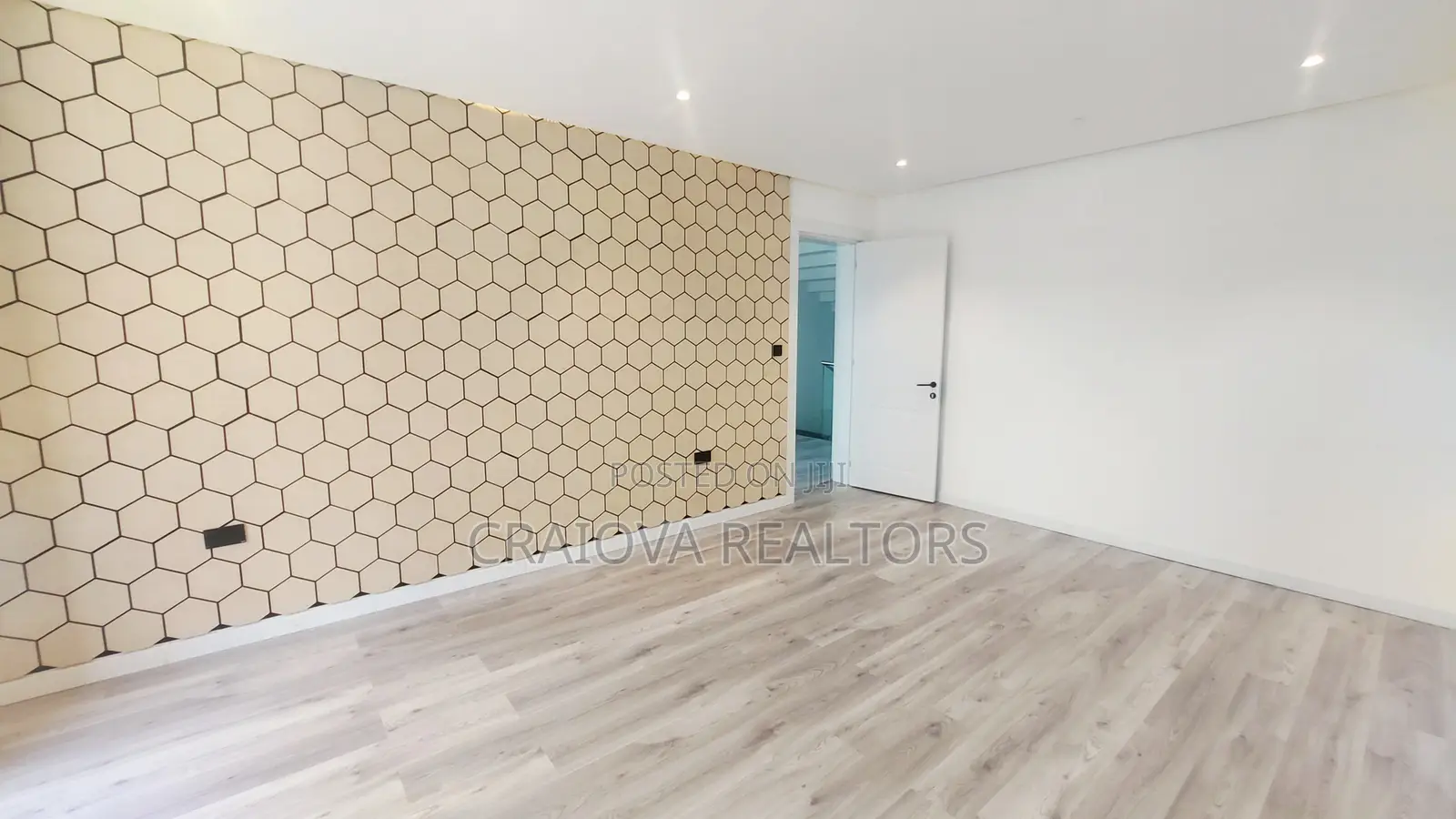 5bdrm Townhouse/Terrace in Lavington for sale
