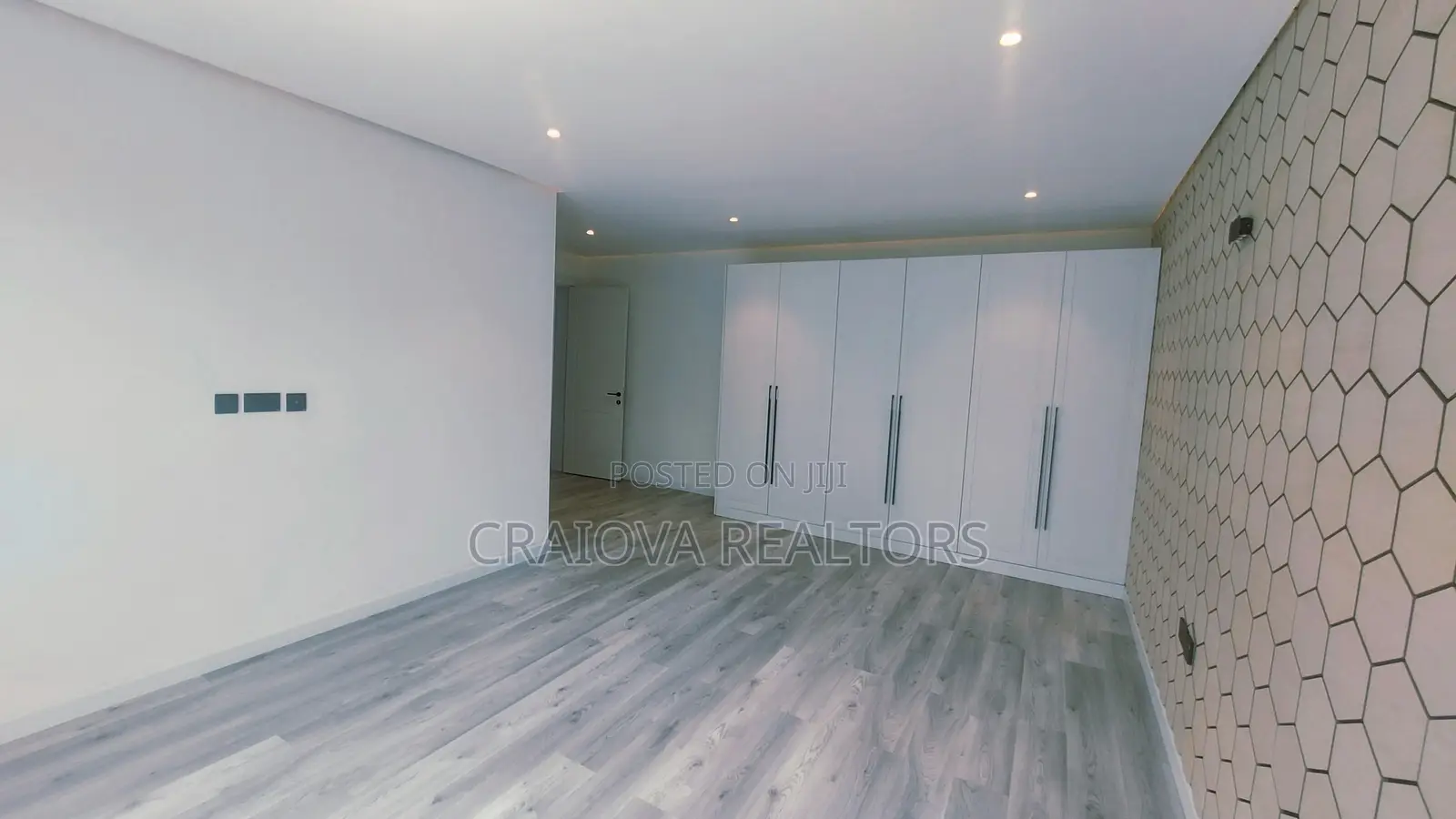 5bdrm Townhouse/Terrace in Lavington for sale