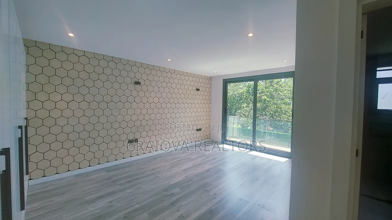 5bdrm Townhouse/Terrace in Lavington for sale