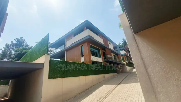 5bdrm Townhouse/Terrace in Lavington for sale