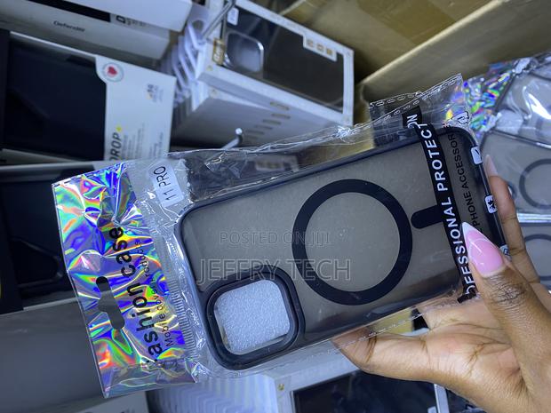 Supfine Magnetic for iPhone 11 Pro Translucent Matte Case - thumbnail 2