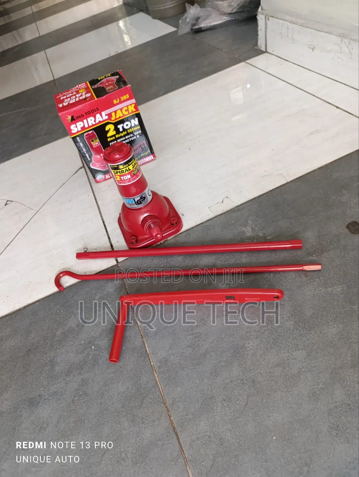 2 Ton Mechanical Spiral Jack – Sturdy Easy to Use