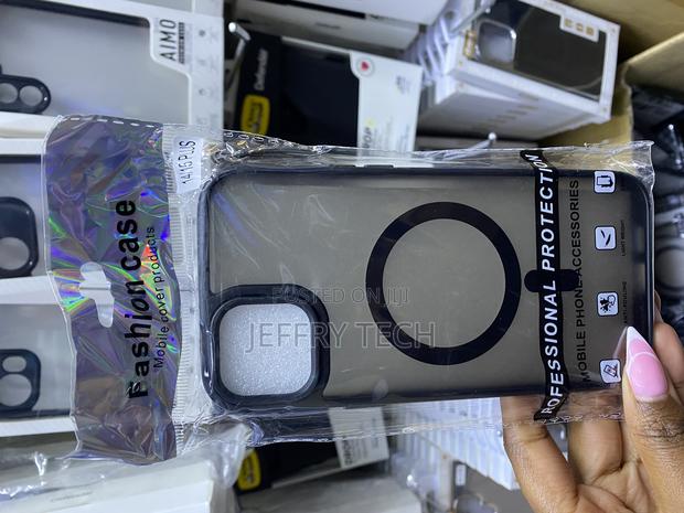 Tauri iPhone 14 Plus Translucent Matte Hockproof Phone Cover - main view