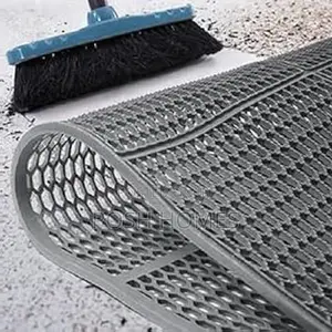 Grey Safewalk Mat – Slip Control Without the Flash