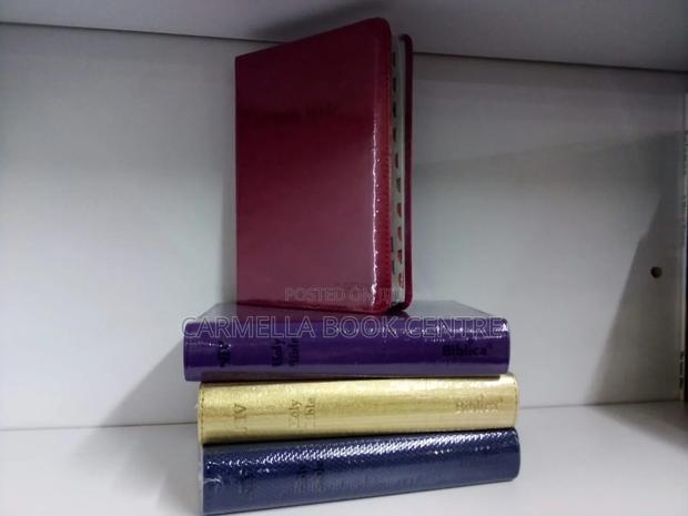 Niv Medium Bible - main view