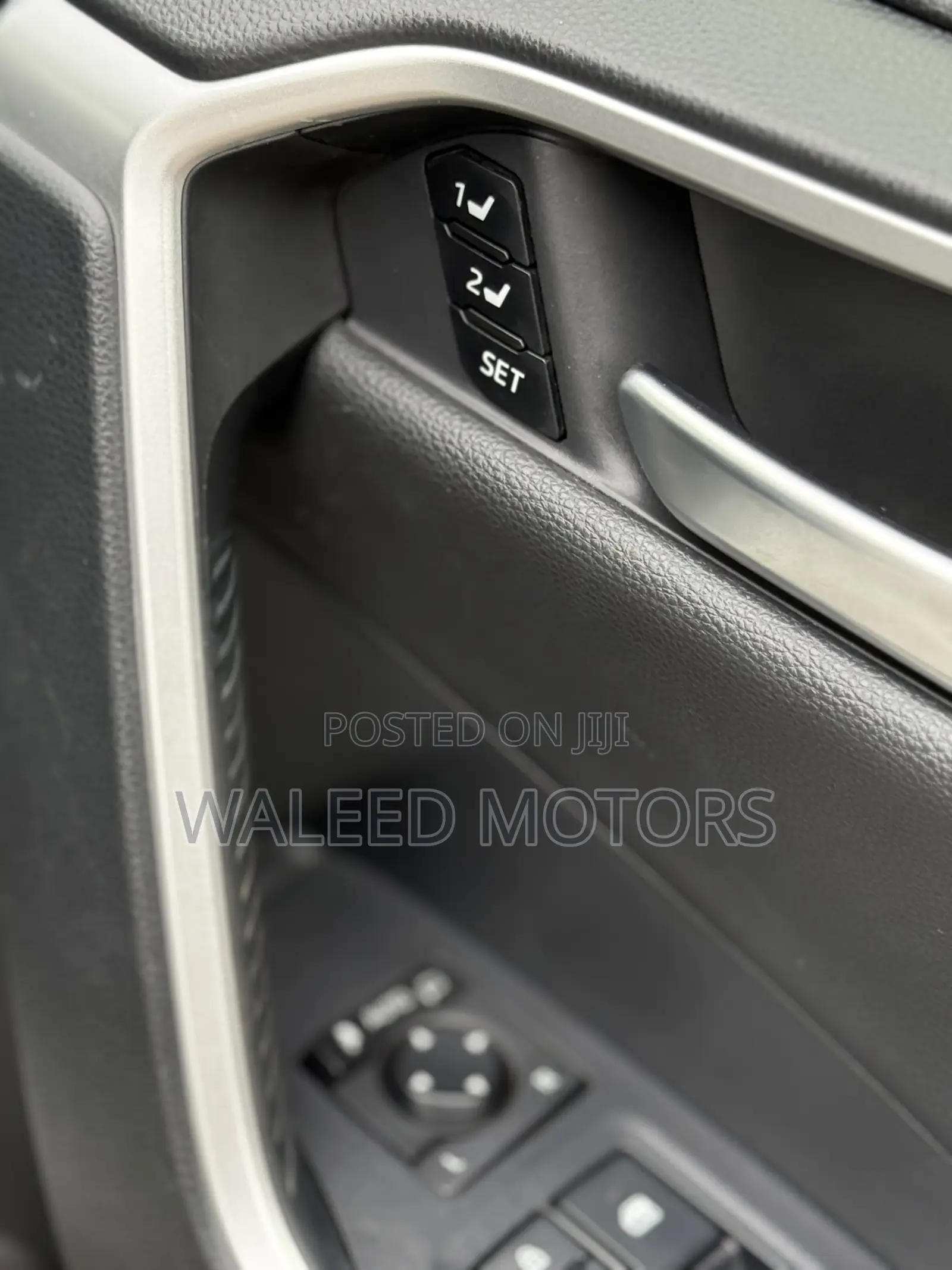 Toyota RAV4 2019 Pearl