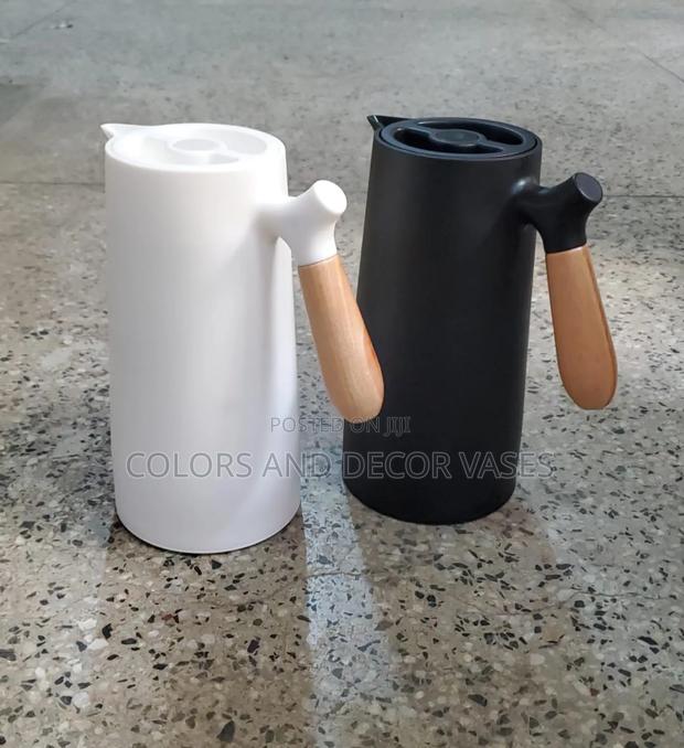 Hot and Cold Flasks 1ltr Each - main view