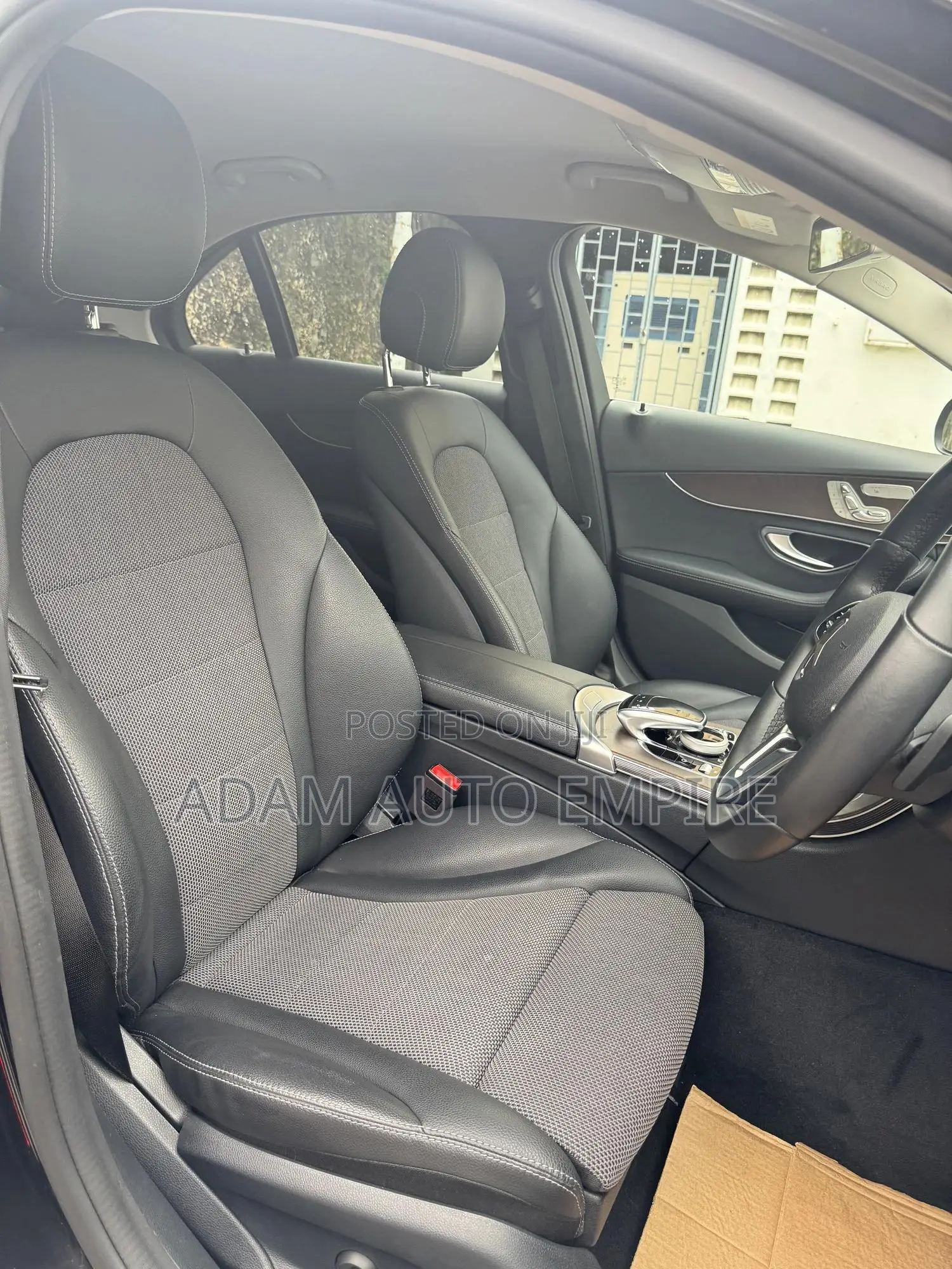 Mercedes-Benz C180 2018 Black