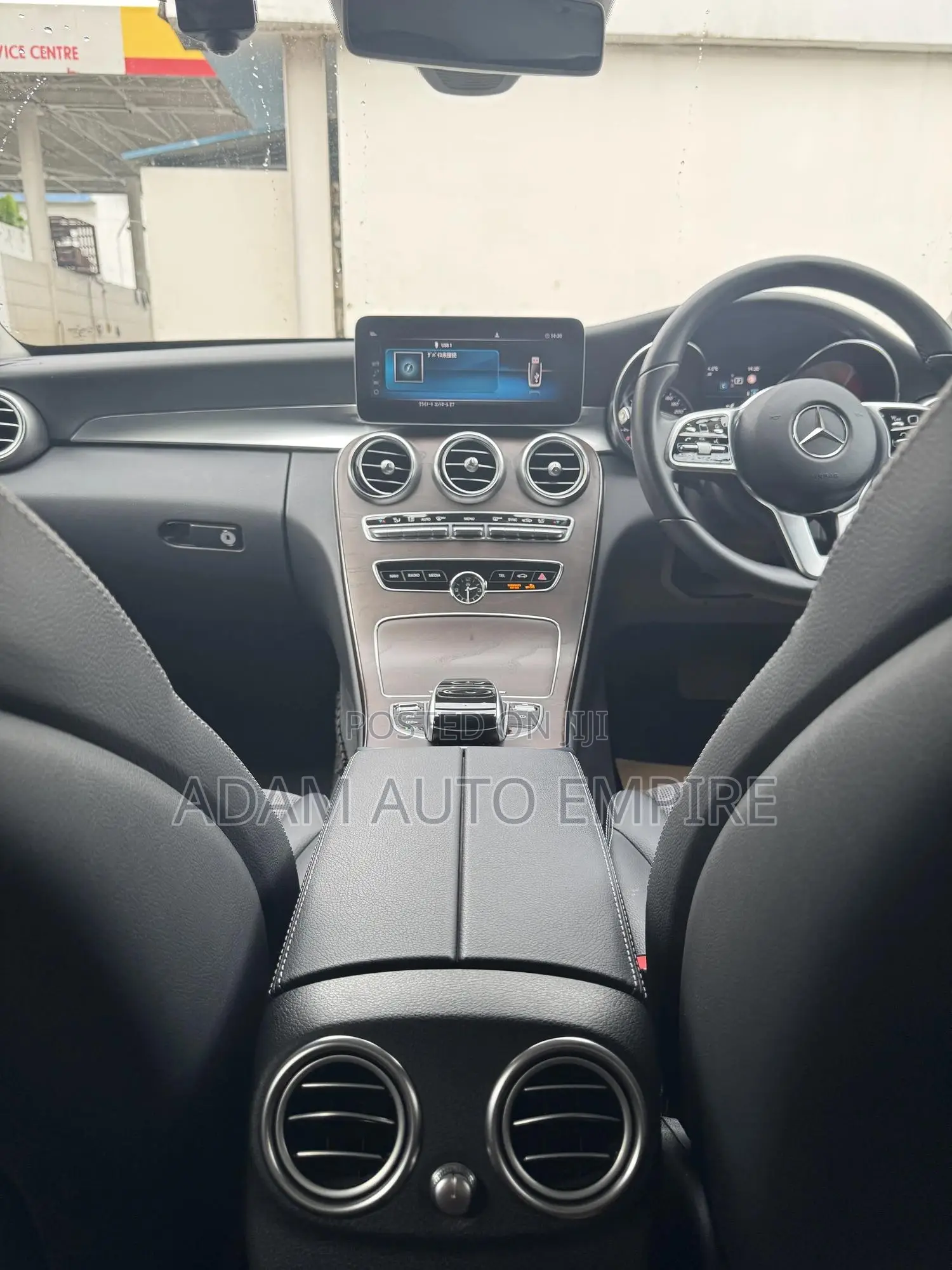 Mercedes-Benz C180 2018 Black