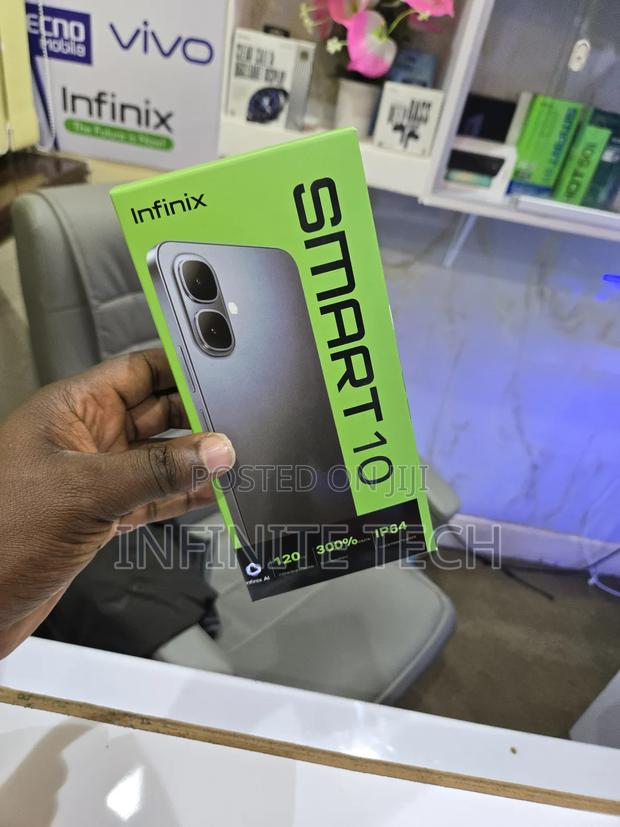 New Infinix Smart 10 128 GB Black - main view