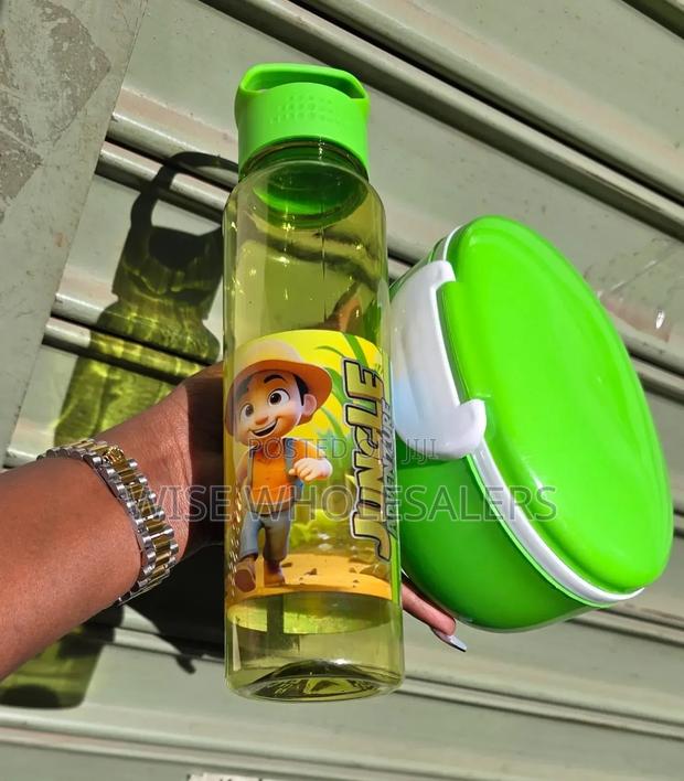 *◼Lunch Box*
 Plus The Water Bottle - main view