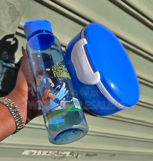 *◼Lunch Box*
 Plus The Water Bottle - thumbnail 2