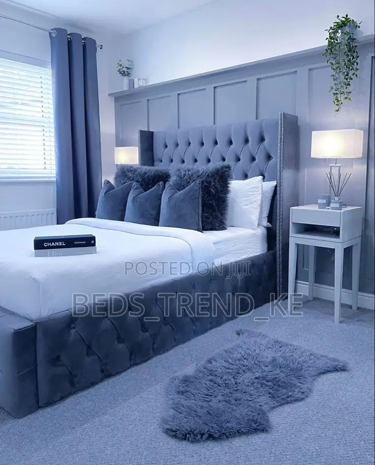 5 by 6 Sturdy Modern Chester Bed With Side Drawers