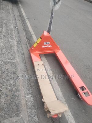 3000kg Hydraulic Pallet Trolley/Pallet Jack - thumbnail 2