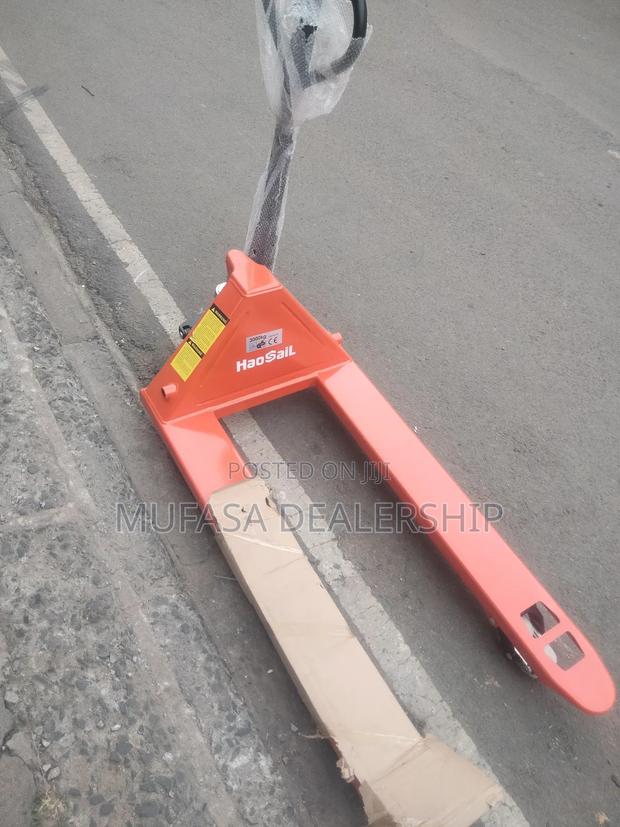 3000kg Hydraulic Pallet Trolley/Pallet Jack - thumbnail 3