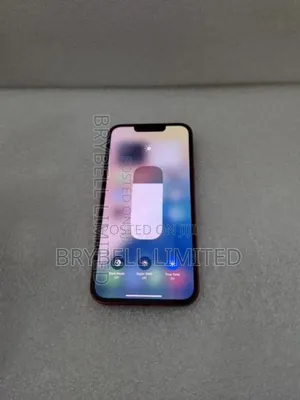 Apple iPhone 13 128 GB Red
