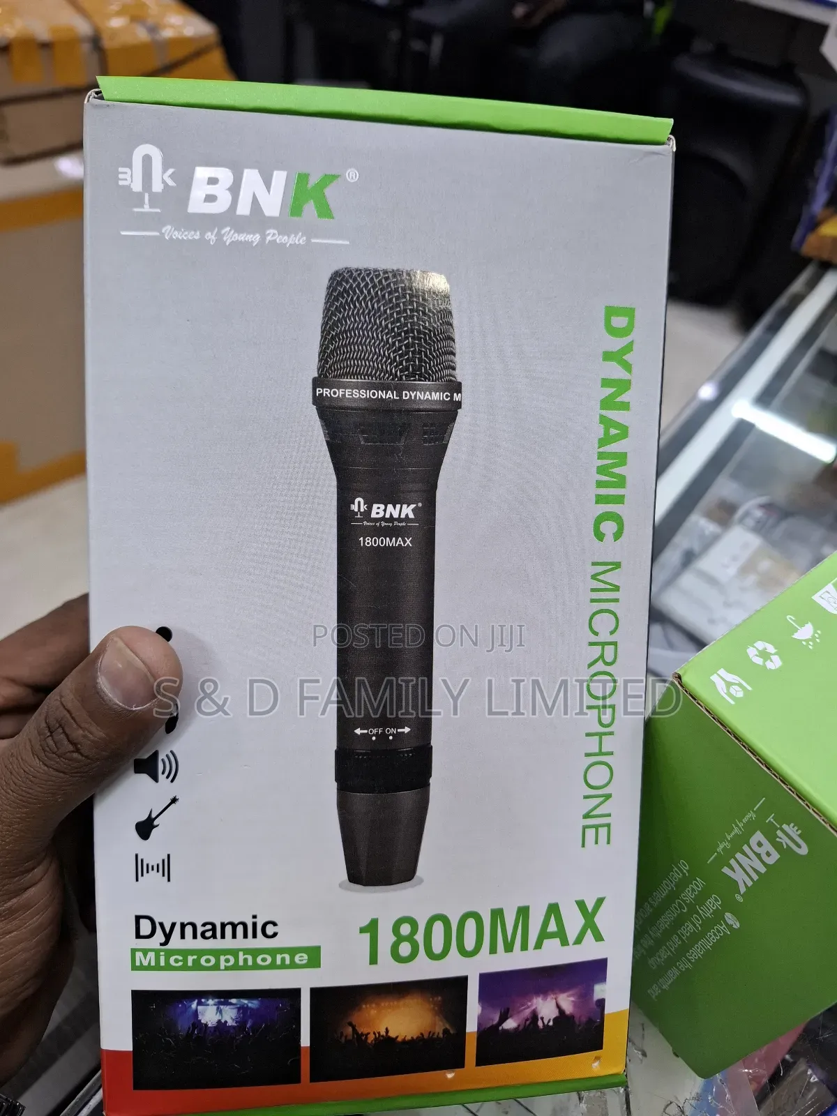 BNK 1800max Dynamic Microphone