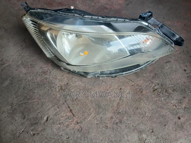 Ex Japan Nissan Nv 200 Headlight Available - main view