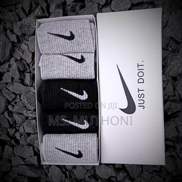 5pairs Tube Nike Cotton Socks Pack* - thumbnail 3