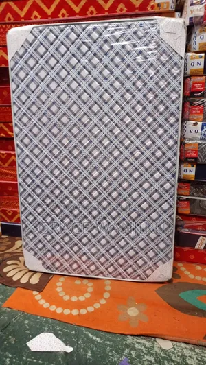 6 Inch High Density Plain Mattress 4*6