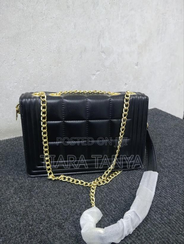 Black Sling Leather Bag - thumbnail 4